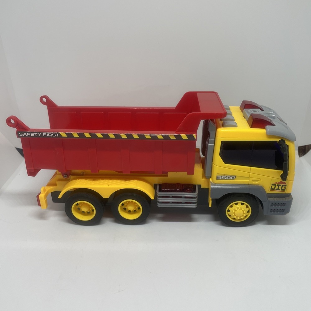 Maxx Action Dump Truck‎
